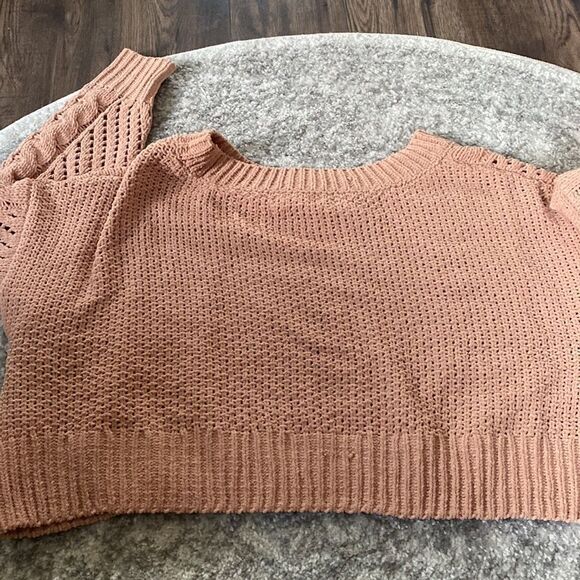 BNWoT UO | S | Peach Cableknit Crochet Soft Cropped Sweater - Picture 5 of 6